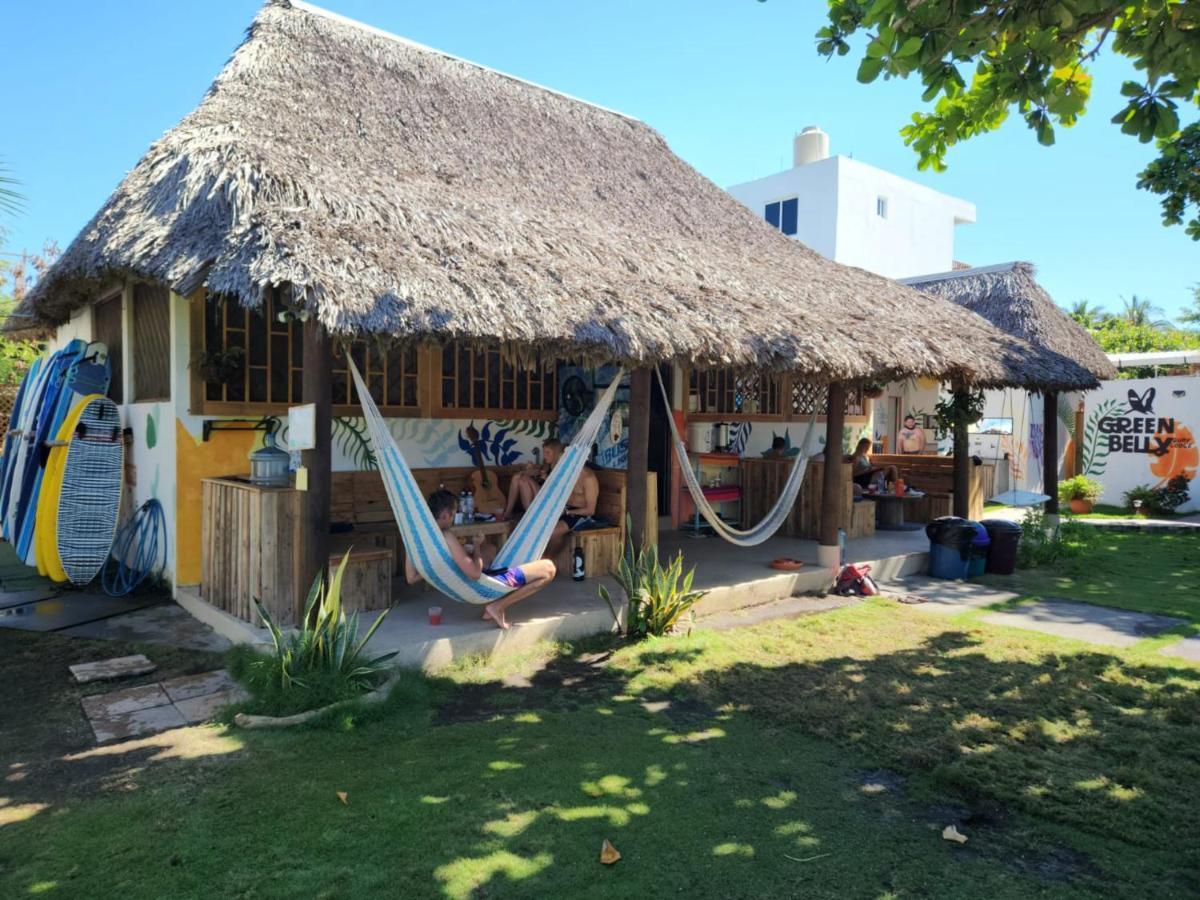 Green Belly Surf Hostel El Paredón Buena Vista Extérieur photo