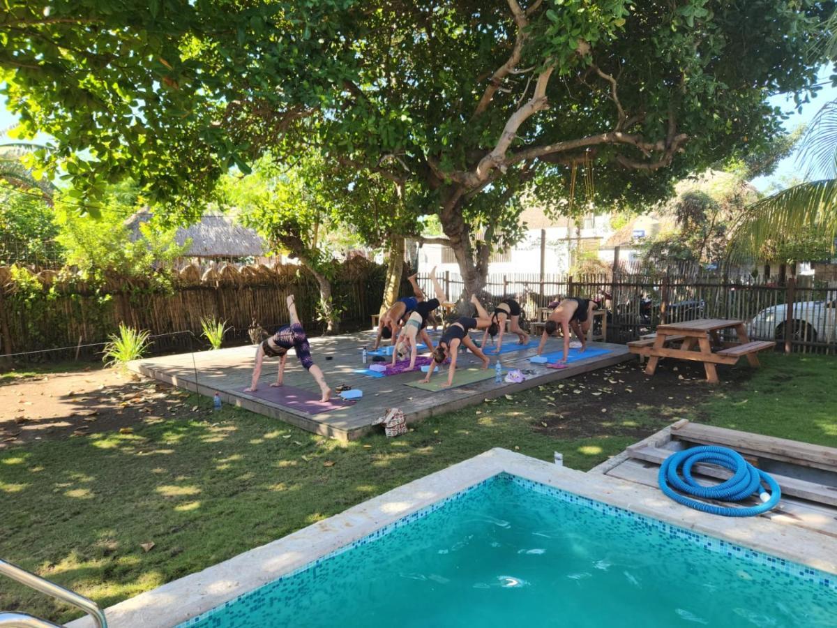 Green Belly Surf Hostel El Paredón Buena Vista Extérieur photo